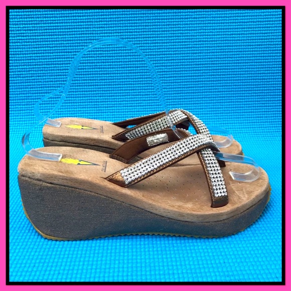 🔥EUC🔥Volatile Bronze & Rhinestone Strap Sandals - Picture 2 of 10